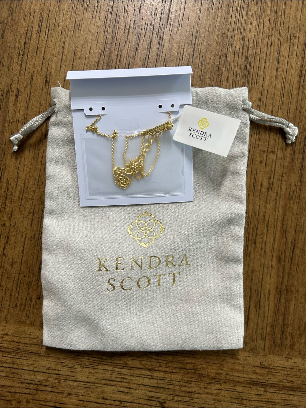 Kendra Scott Gold Oval Halo Pendant Necklace - Picture 3 of 3